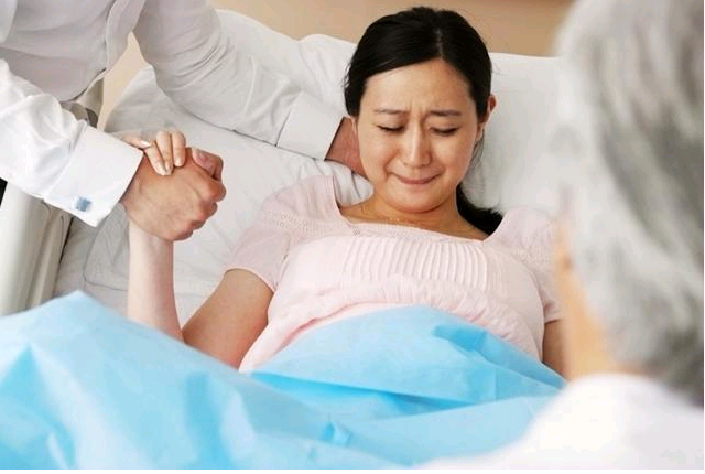 如何选择上海的试管婴儿助孕机构？?,哪些因素会影响上海三代试管助孕的费用